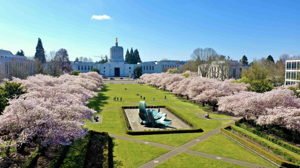 image of Oregon State Capitol